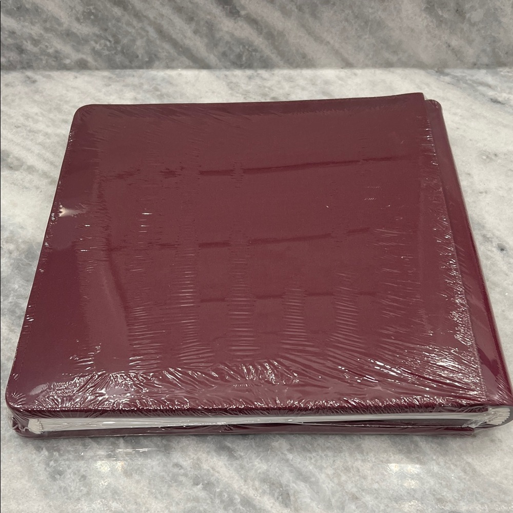 Holly 12x12 Creative Memories Photo Album with Holly Design - Picture 2 of 4